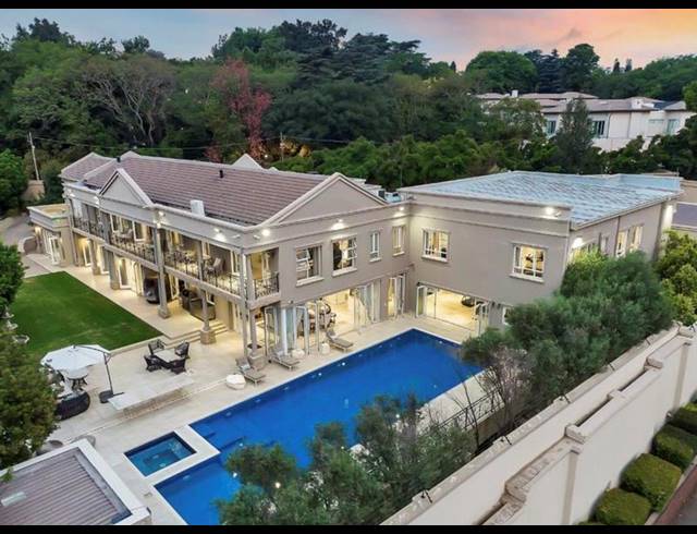 7 BEDROOM HOUSE FOR SALE IN HYDE PARK